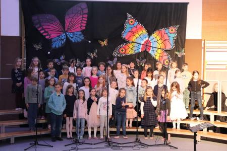 Območna revija otroških in mladinskih pevskih zborov občin Kamnik in Komenda (8)